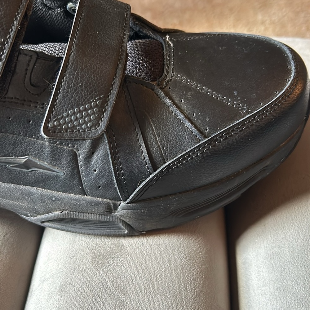 Work shoes - Picture 4 of 5